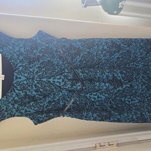Motherhood Maternity Dress – L, Belted Damask Print